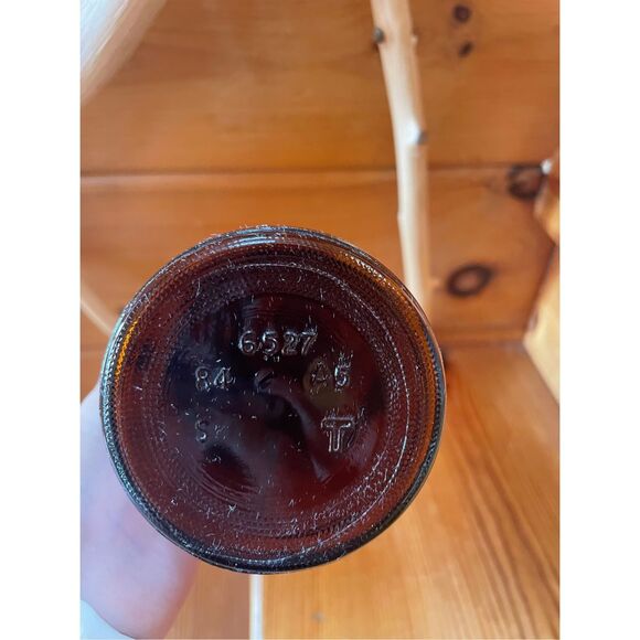 1968 Mrs Butterworth Brown Amber Glass Syrup Bottle & Yellow Metal Lid - Picture 4 of 4